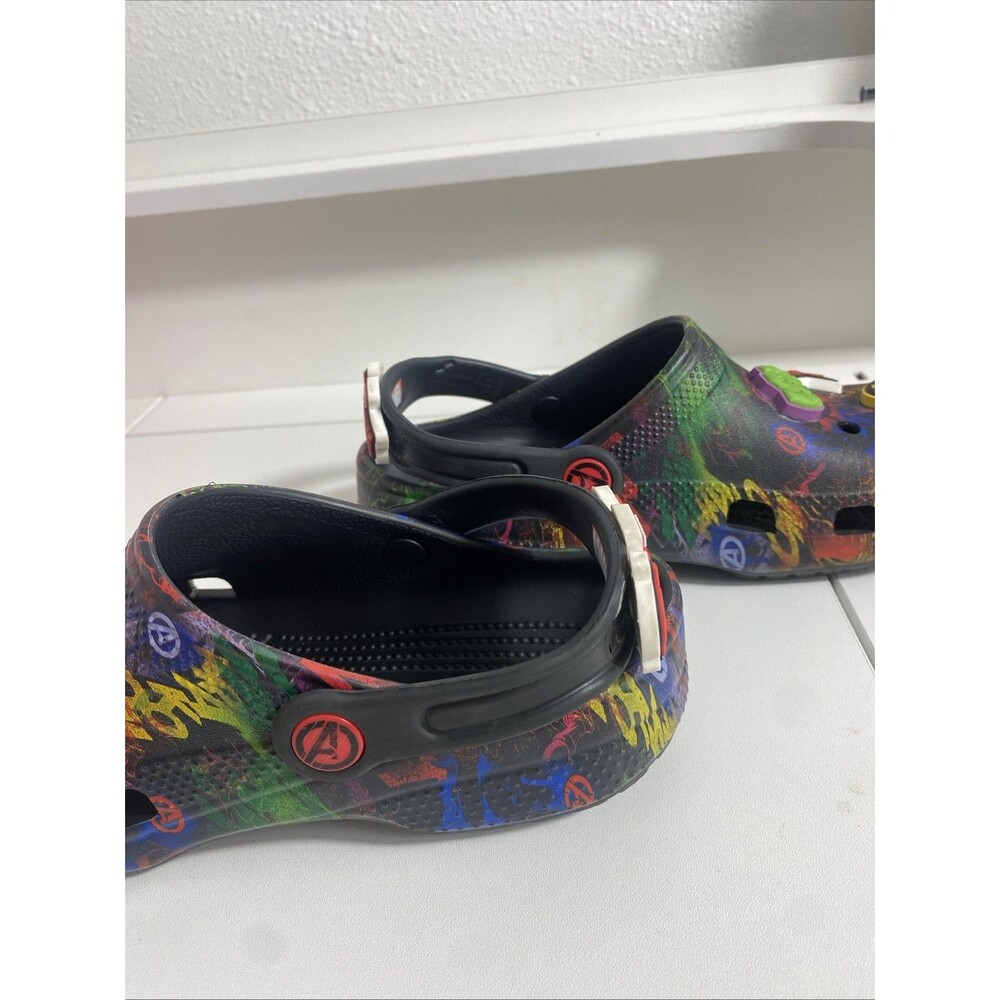 Crocs Kids' Classic Marvel Avengers Clogs size 3 - Picture 11 of 16